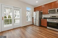 42815 Sykes Terrace, Chantilly, VA 20152