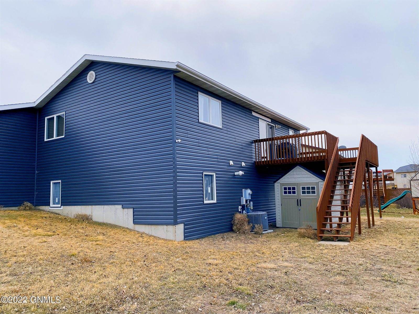 66 Haywood Drive, Lincoln, ND 58504