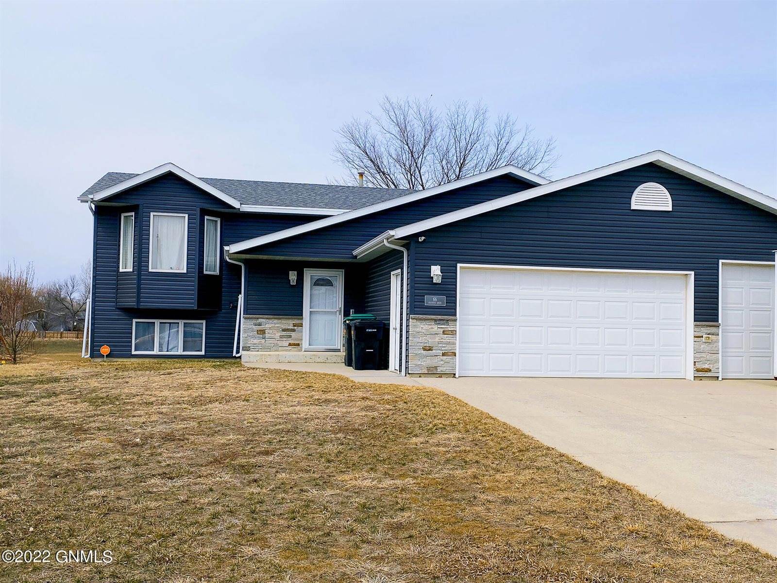 66 Haywood Drive, Lincoln, ND 58504