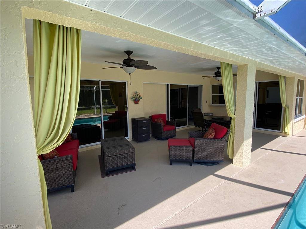 425 SE 9th Place, Cape Coral, FL 33990