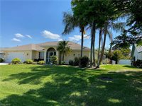 425 SE 9th Place, Cape Coral, FL 33990