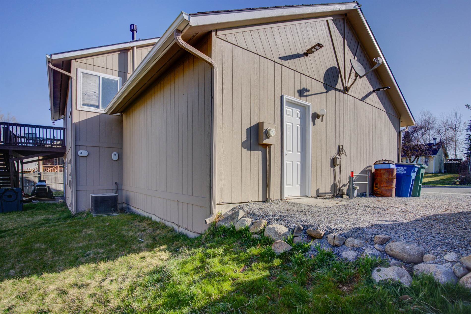 740 S River Heights Dr, Post Falls, ID 83854