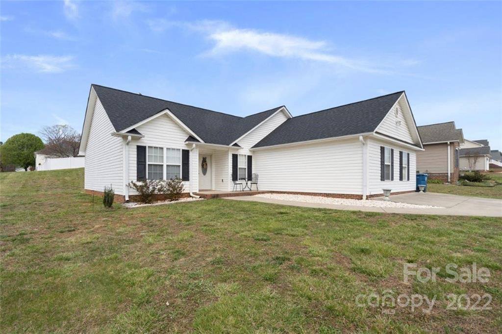 230 Ash Drive, #104, Mocksville, NC 27028