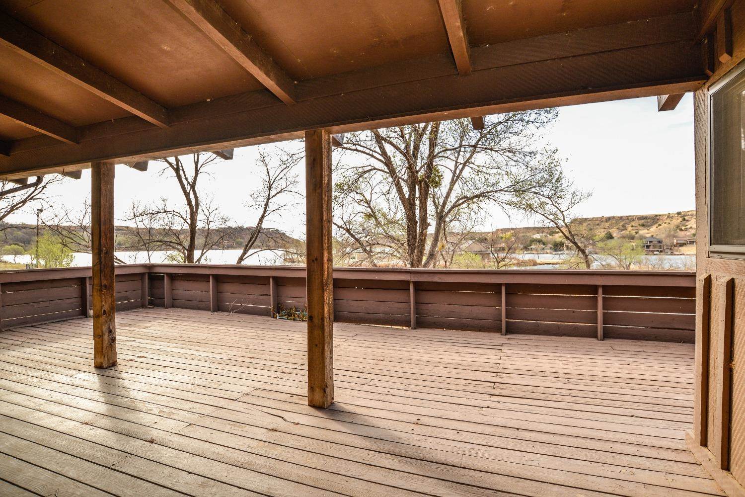 1 West Lakeshore Drive, Ransom Canyon, TX 79366