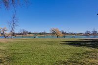 931 Market Court, Vernon Hills, IL 60061