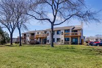 931 Market Court, Vernon Hills, IL 60061