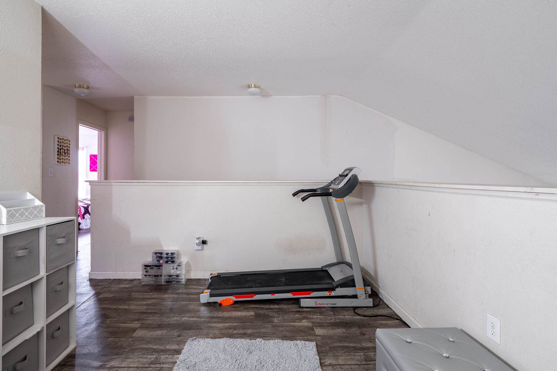 3935 Burningbush Dr, Indianapolis, IN 46235