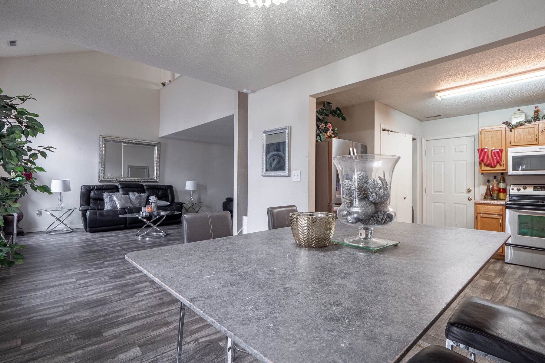 3935 Burningbush Dr, Indianapolis, IN 46235