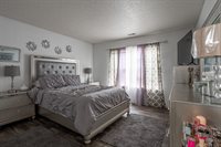 3935 Burningbush Dr, Indianapolis, IN 46235