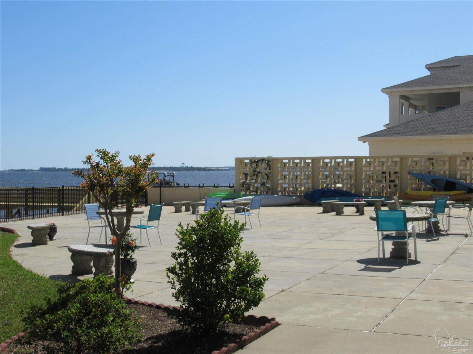 825 Bayshore Dr, #408, Pensacola, FL 32507