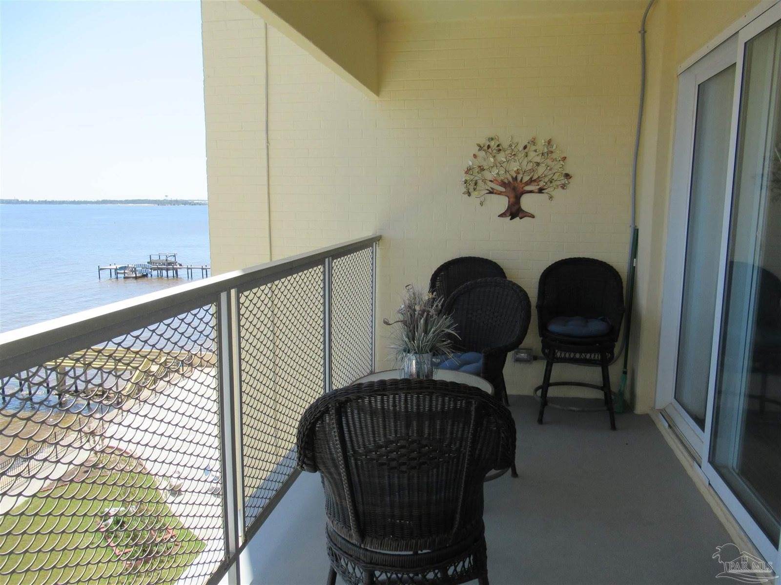 825 Bayshore Dr, #408, Pensacola, FL 32507