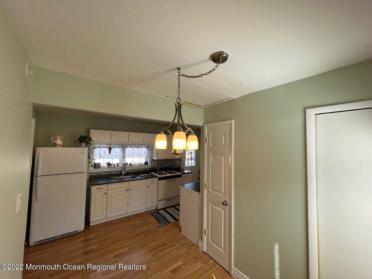 182 Ocean Avenue, Laurence Harbor, NJ 08879