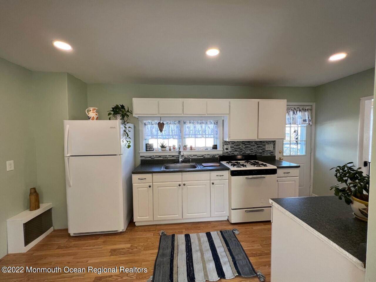 182 Ocean Avenue, Laurence Harbor, NJ 08879