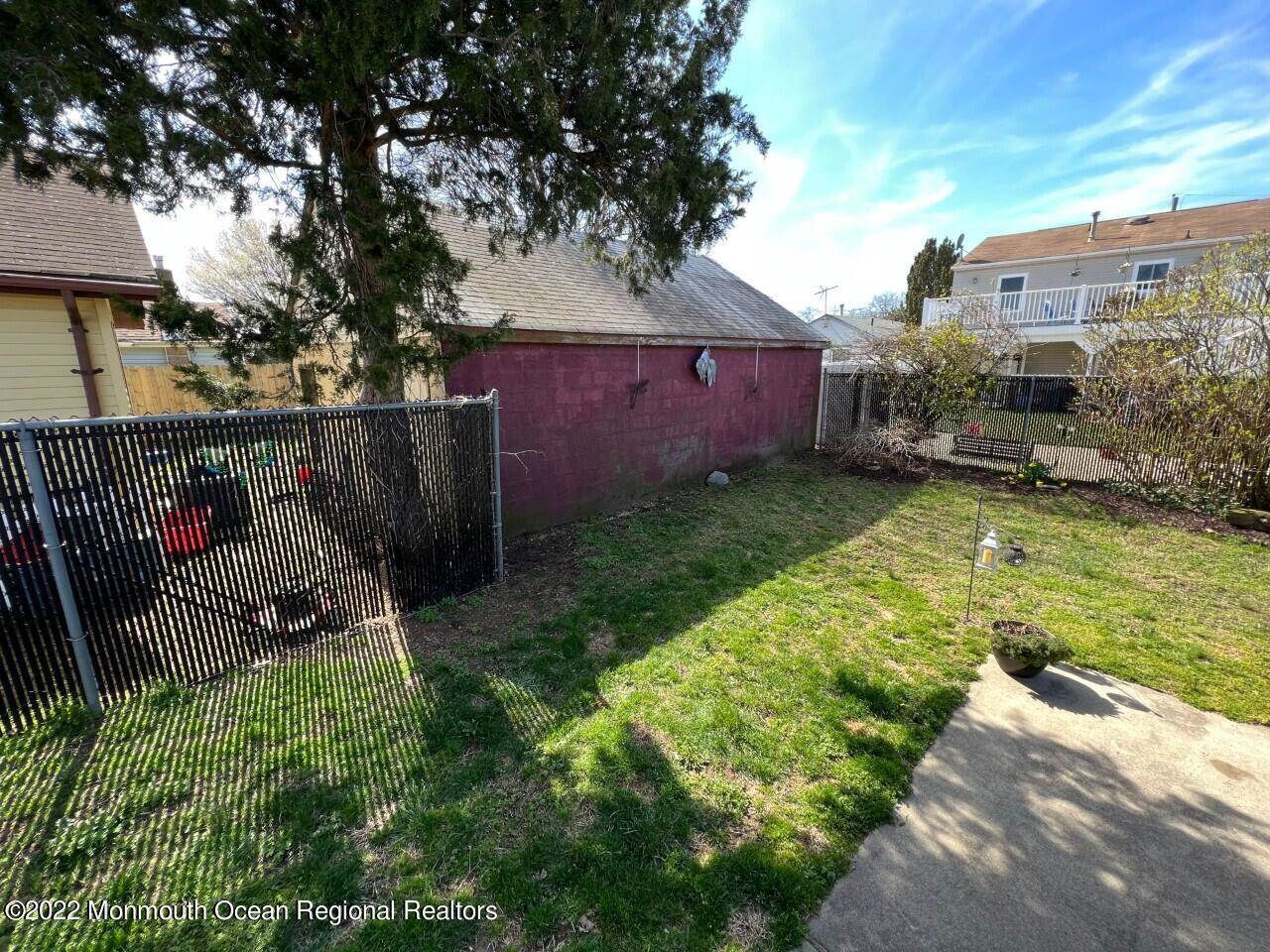 182 Ocean Avenue, Laurence Harbor, NJ 08879