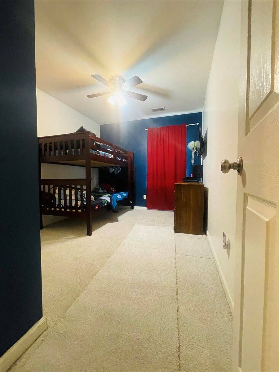 79 Holli Ln, Rossville, GA 30741