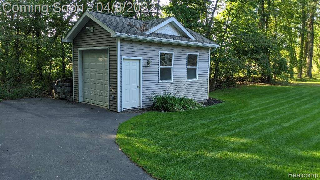 5372 Universe Avenue, Howell, MI 48843