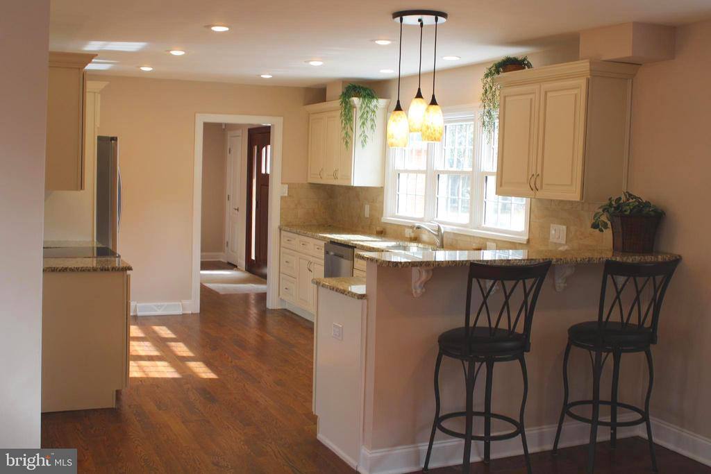 37 Cooper Tomlinson Road, Medford, NJ 08055