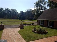 37 Cooper Tomlinson Road, Medford, NJ 08055