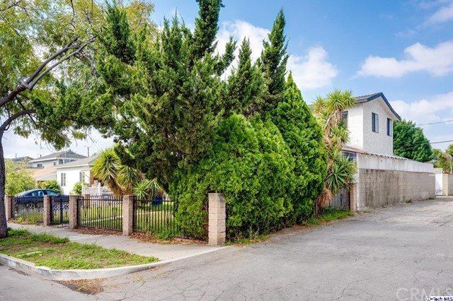 1133 North Beachwood Drive, Burbank, CA 91506