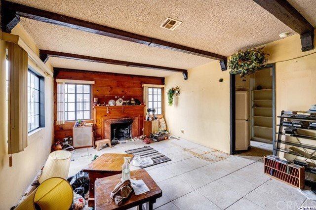 1133 North Beachwood Drive, Burbank, CA 91506