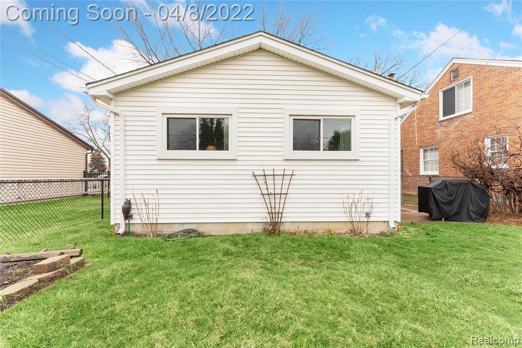 13259 Chestnut Street, Southgate, MI 48195