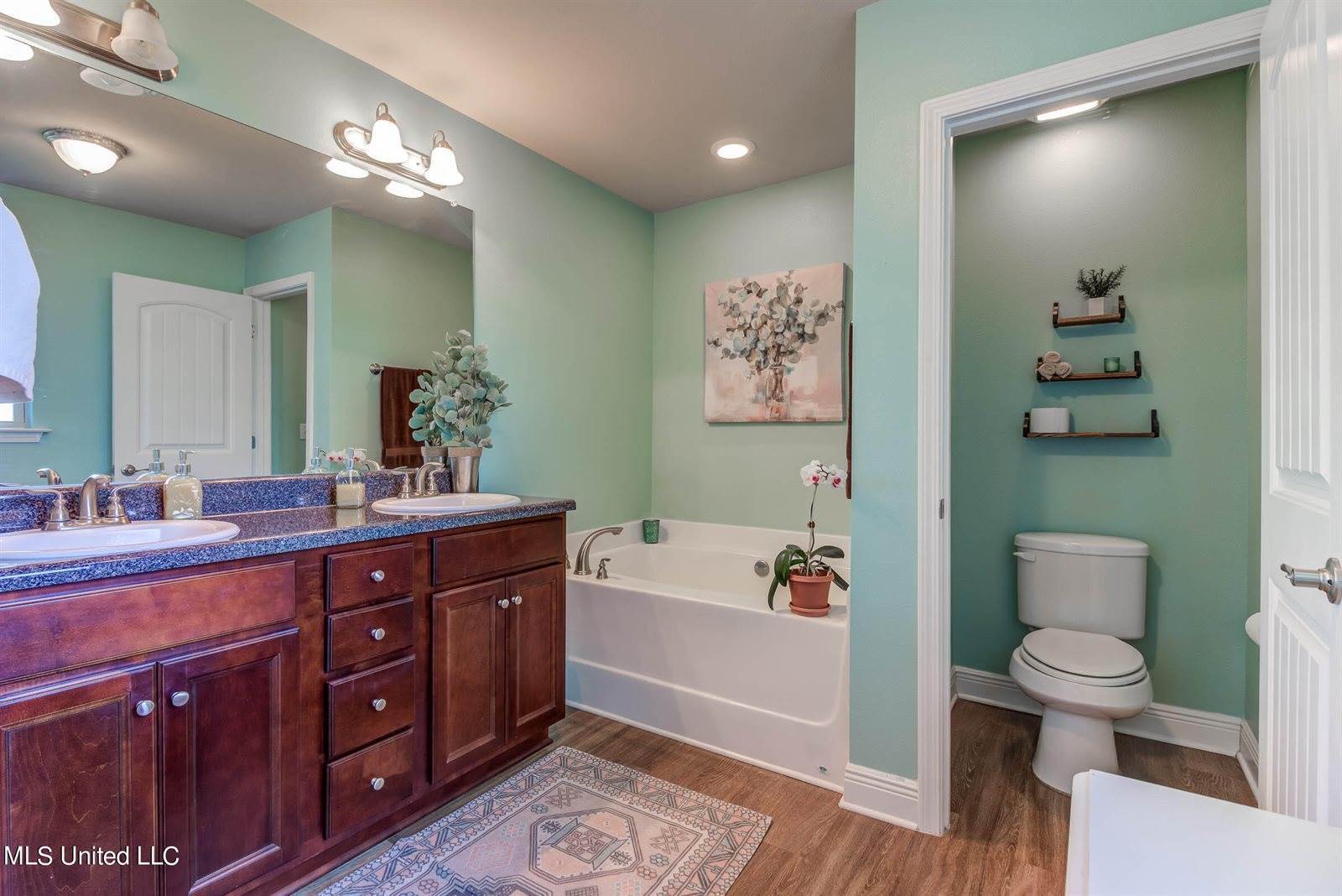 18390 Cardinal Lane, Gulfport, MS 39503