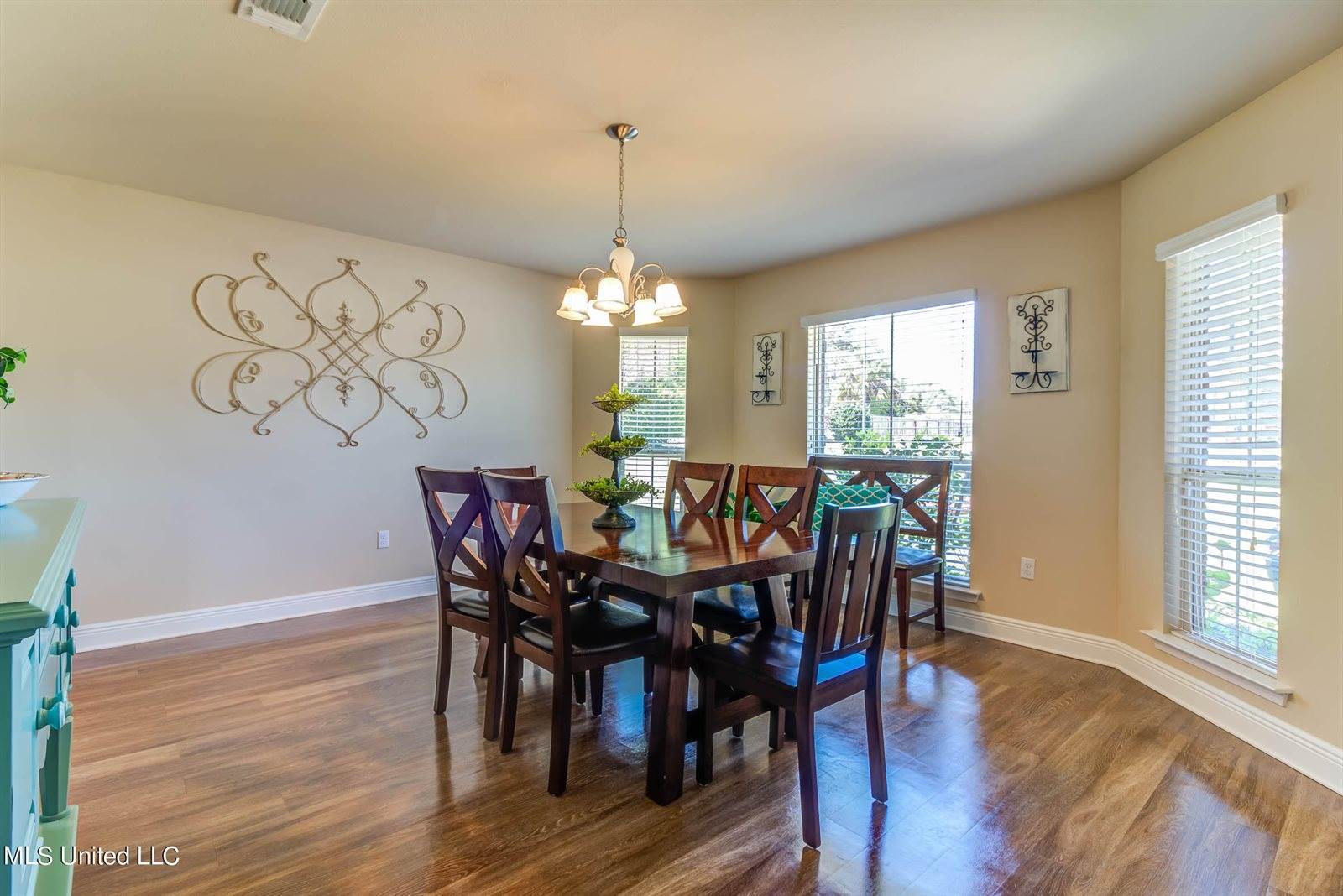 18390 Cardinal Lane, Gulfport, MS 39503