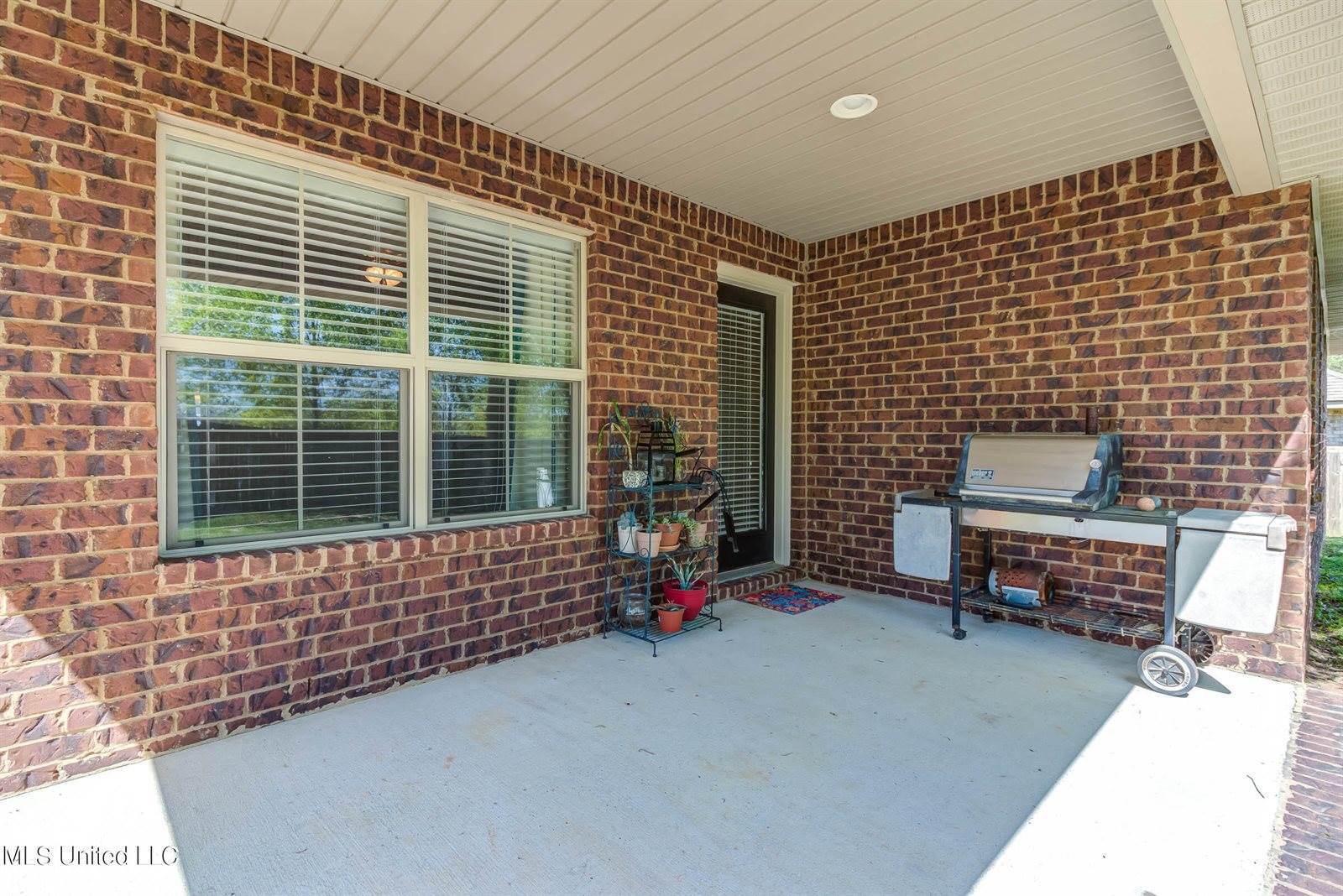 18390 Cardinal Lane, Gulfport, MS 39503