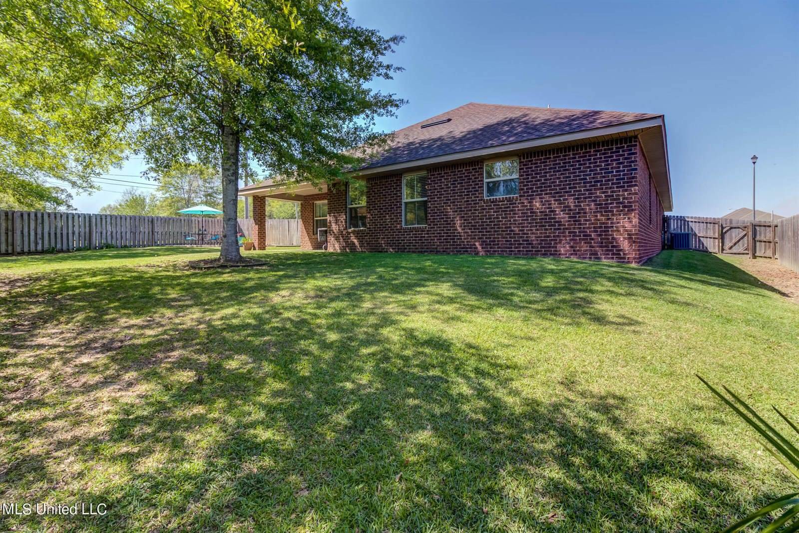 18390 Cardinal Lane, Gulfport, MS 39503