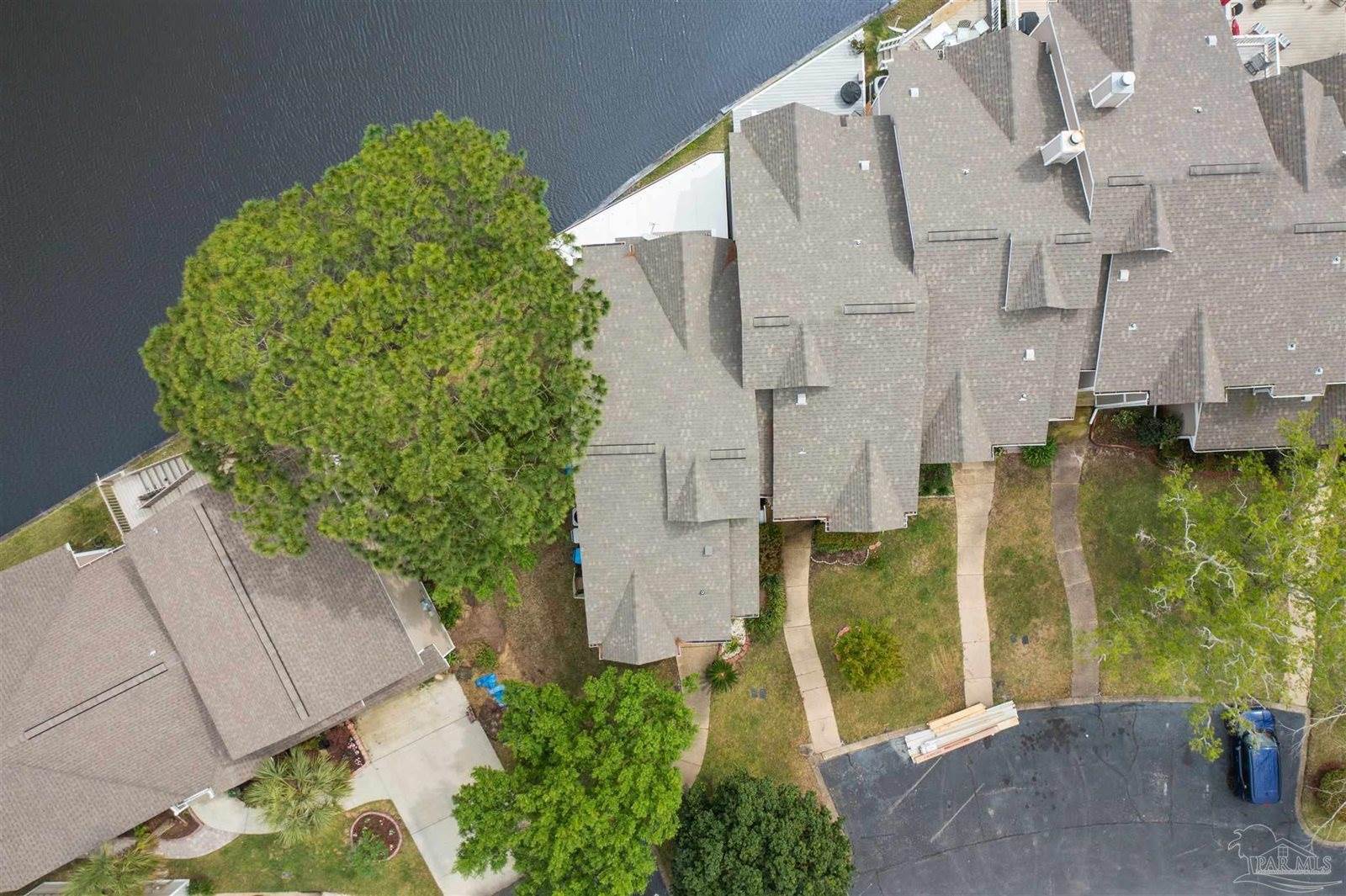 1066 Lionsgate Ln, Gulf Breeze, FL 32563