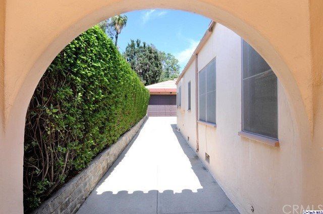 1921 Chilton Drive, Glendale, CA 91201