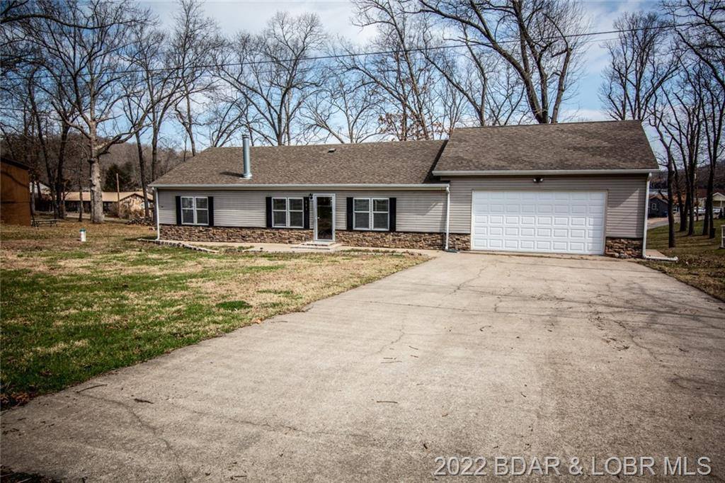 881 Gene's Point Road, Camdenton, MO 65020