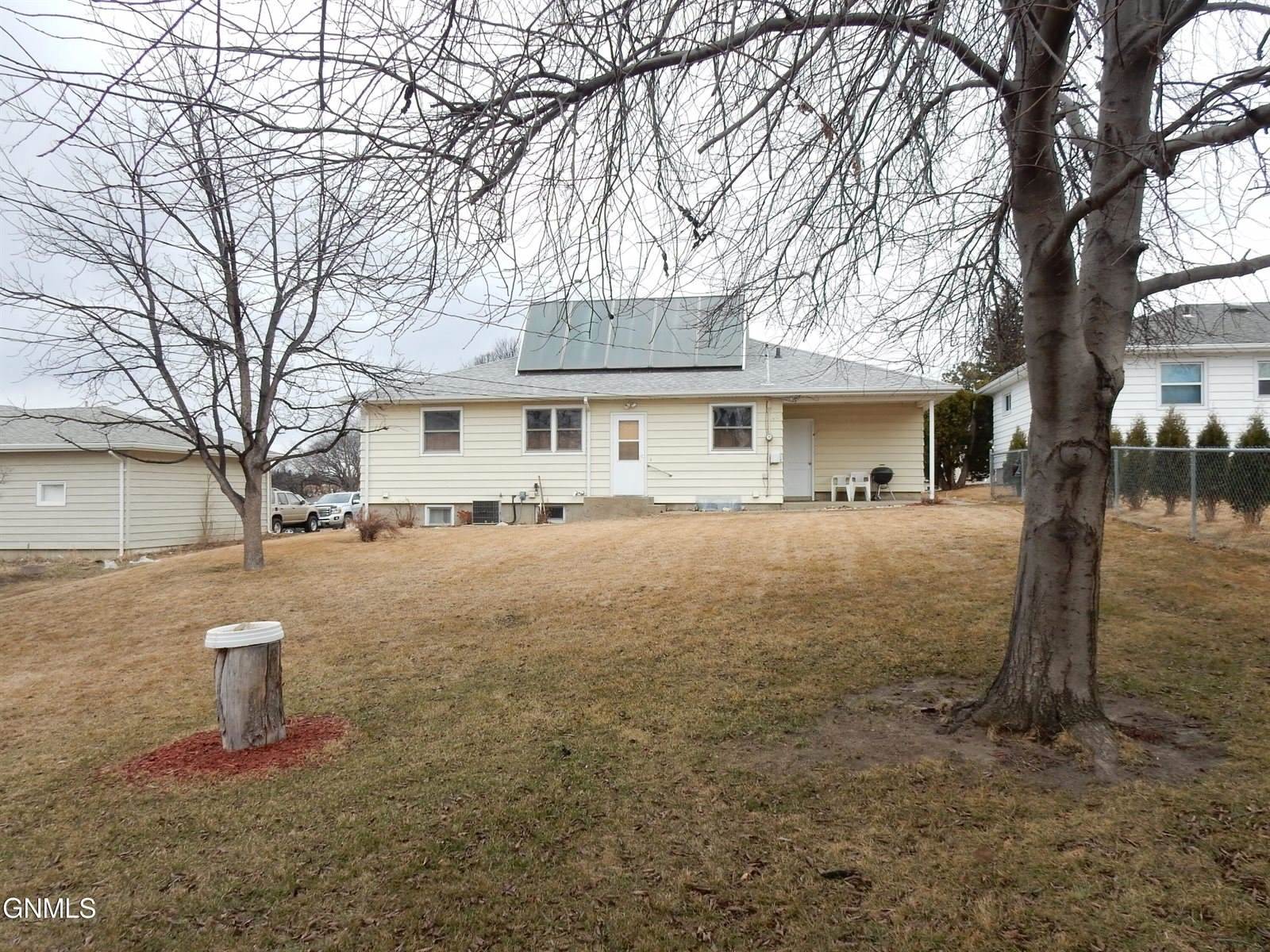 2115 E Ave East, Bismarck, ND 58501