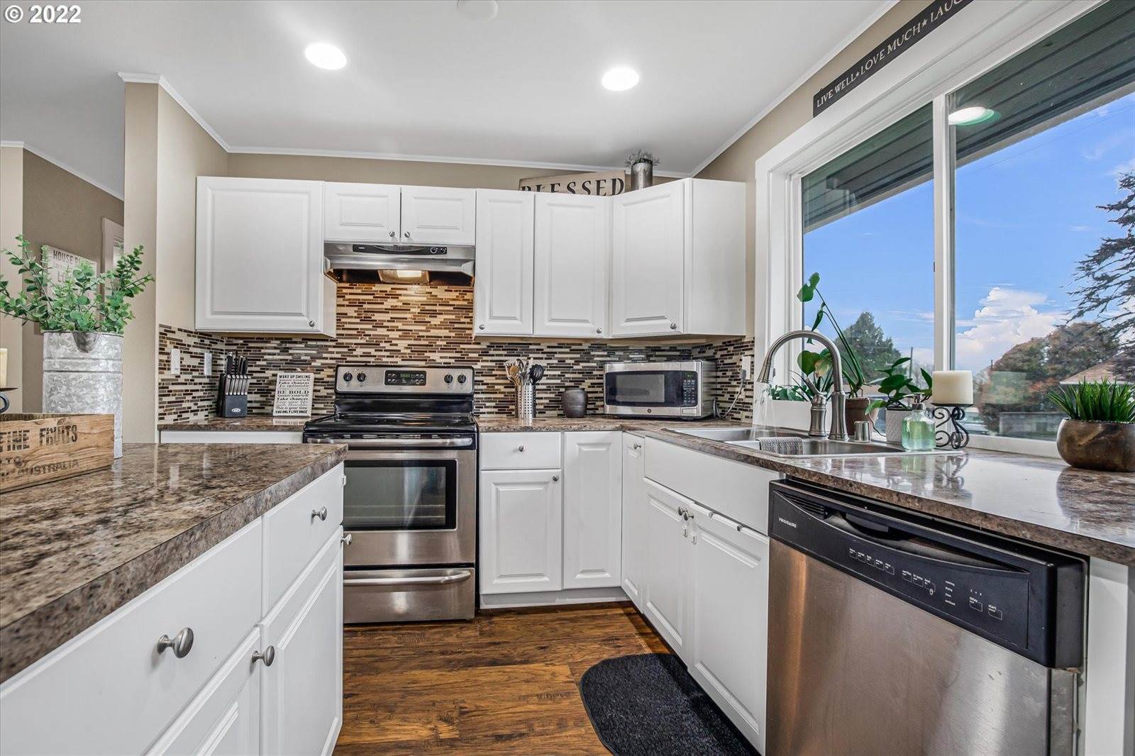 3603 East 14TH St, Vancouver, WA 98661