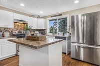 3603 East 14TH St, Vancouver, WA 98661