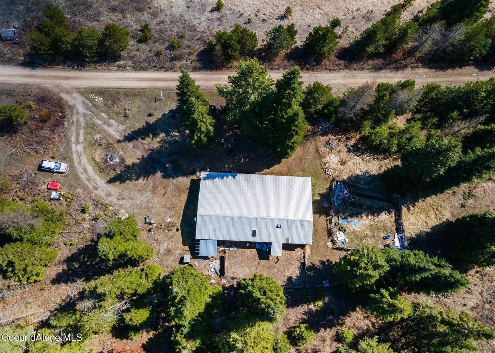 712 Nitty Gritty Ln, Priest River, ID 83856