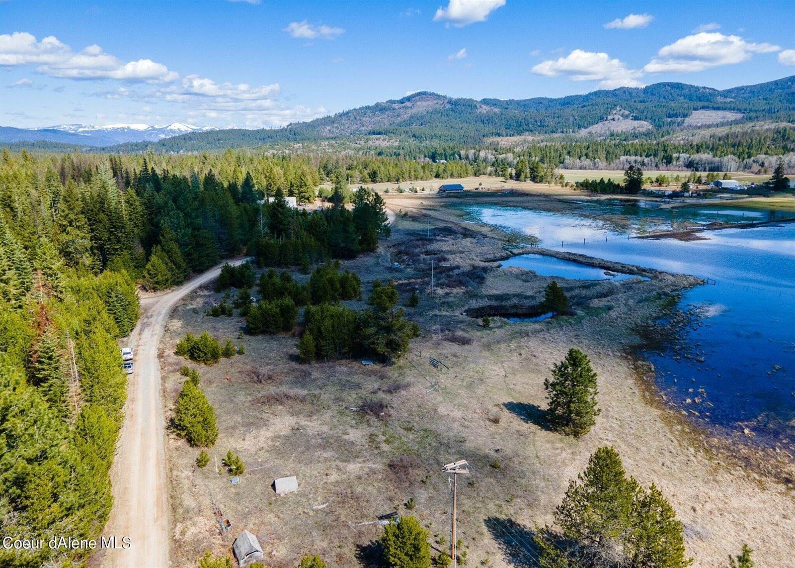 712 Nitty Gritty Ln, Priest River, ID 83856