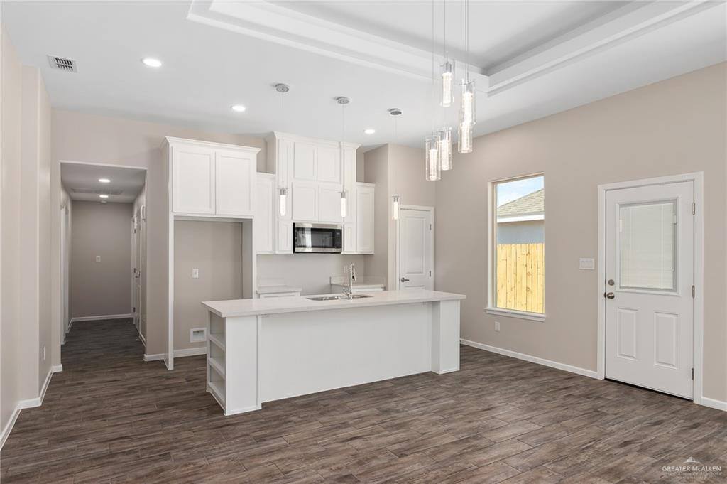 10721 North Sugar Bear Drive, Edinburg, TX 78541