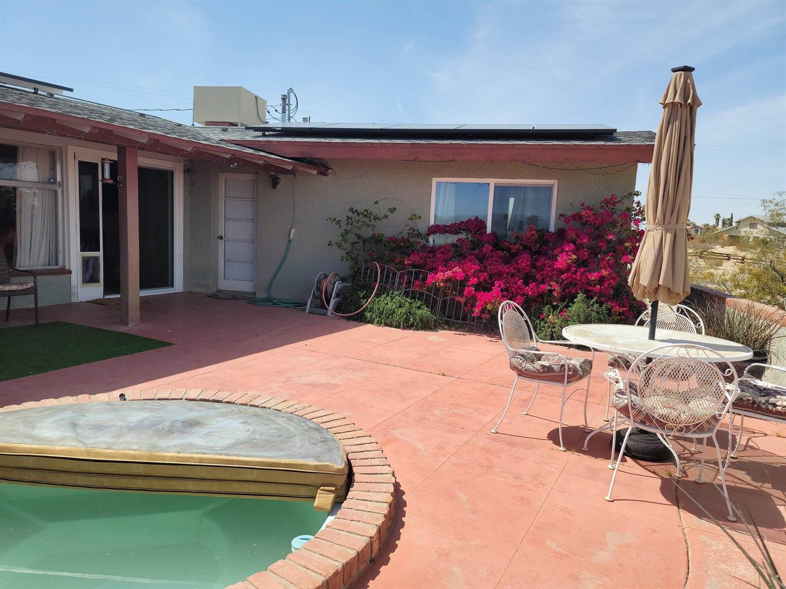 5900 Carodean Road, 29 Palms, CA 92277