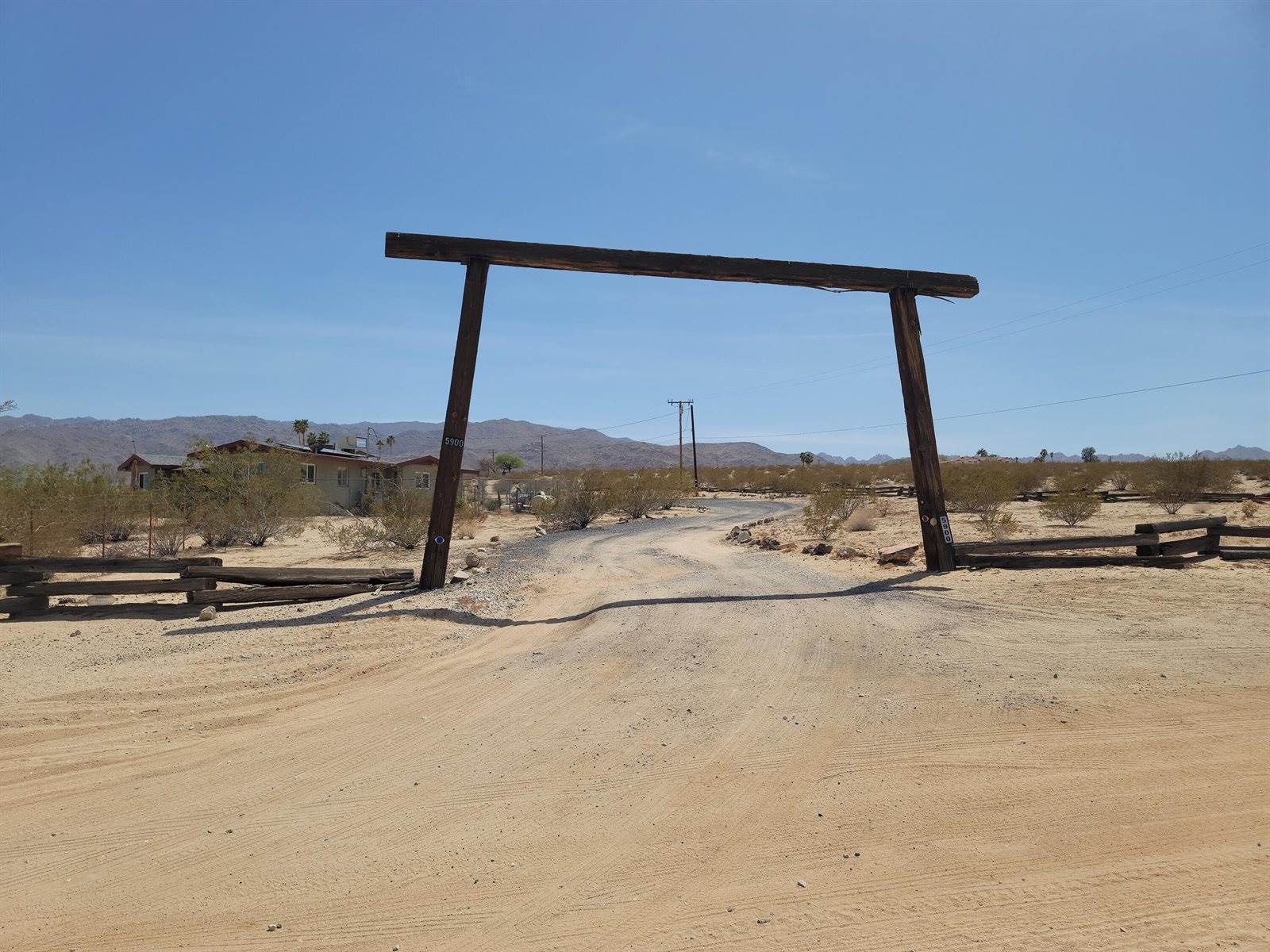 5900 Carodean Road, 29 Palms, CA 92277