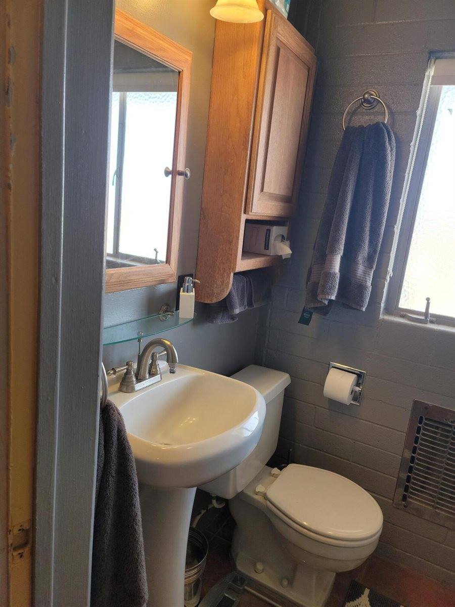 5900 Carodean Road, 29 Palms, CA 92277