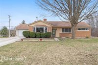 2402 N McKinley, Flushing, MI 48433