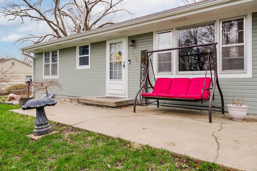 10810 W. 56th Street, Shawnee, KS 66203