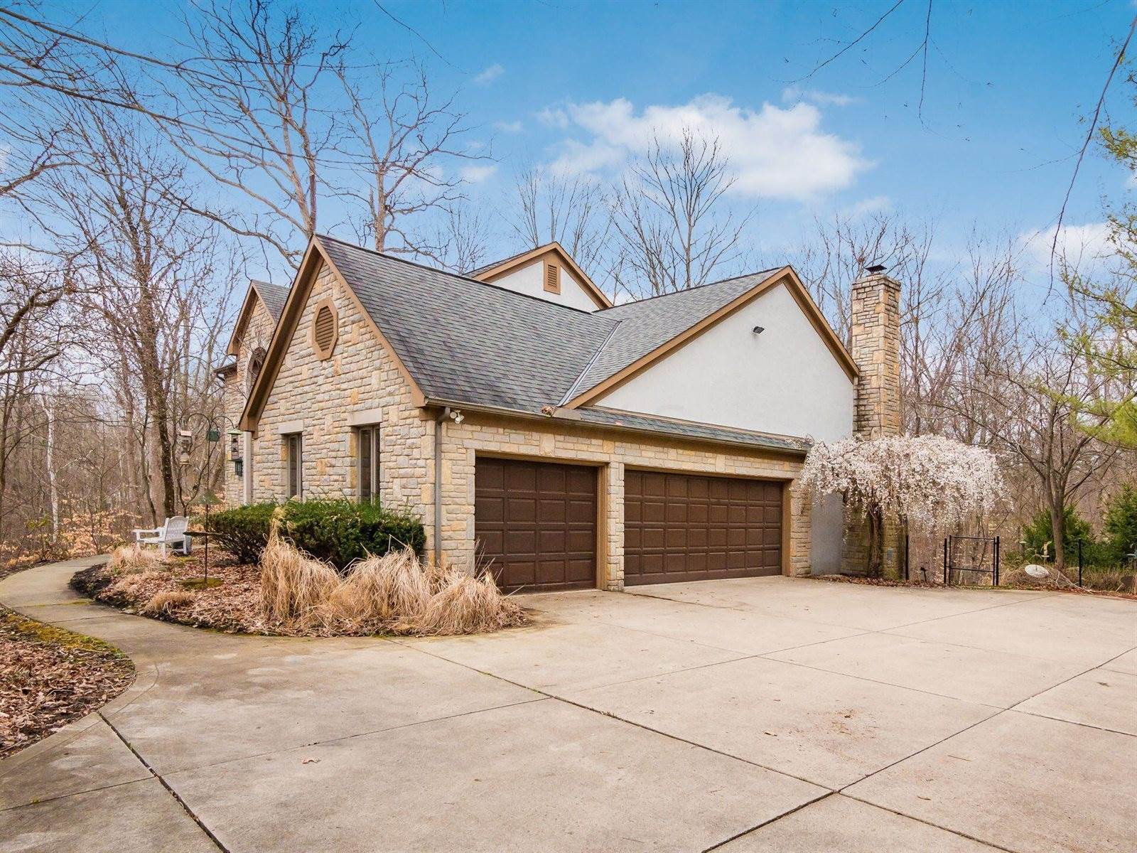 5999 Weathered Oak Court, Westerville, OH 43082