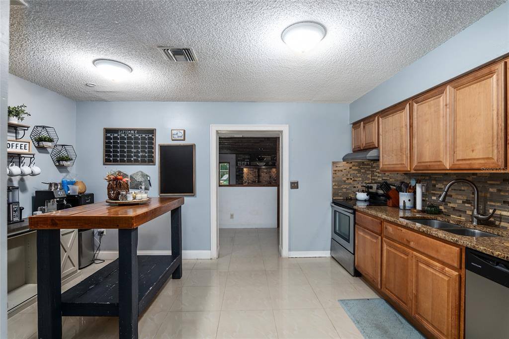 3220 NE 49TH Street, Ocala, FL 34479