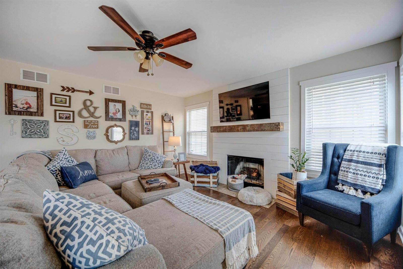 1389 Mayfair Lane, Grayslake, IL 60030