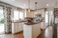 1389 Mayfair Lane, Grayslake, IL 60030