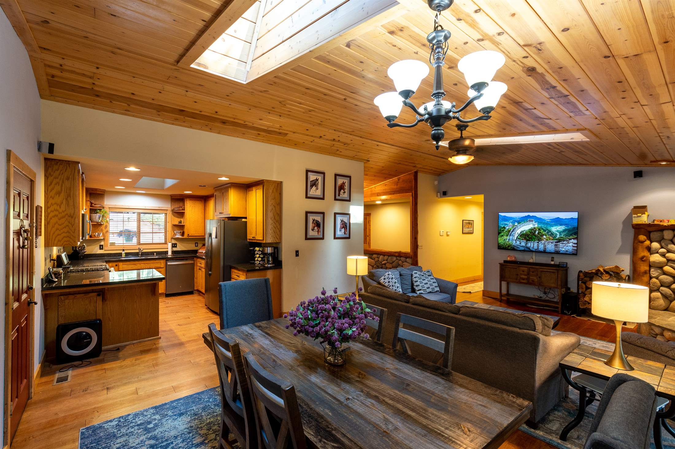 4520 Love Creek Road, Avery, CA 95224