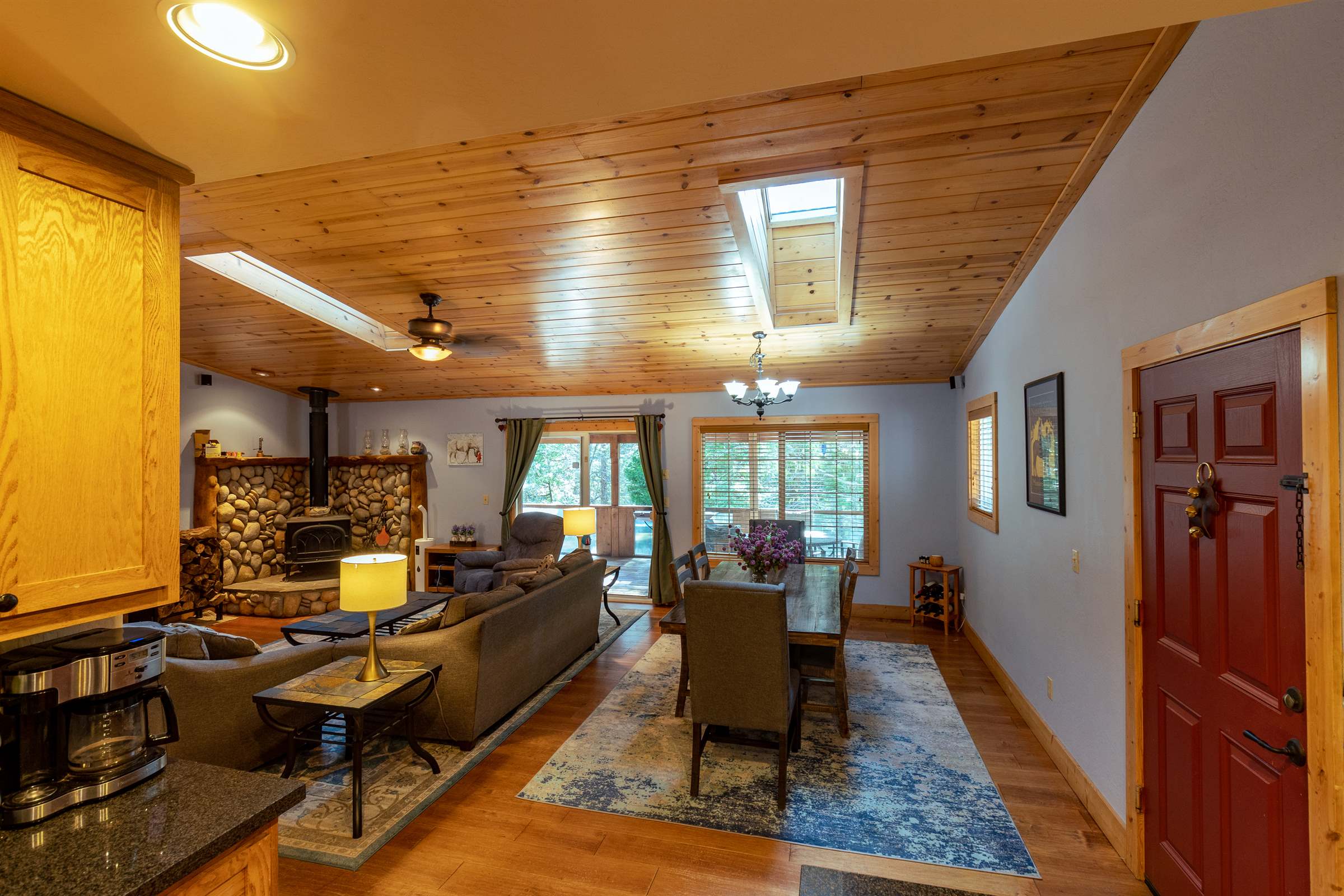 4520 Love Creek Road, Avery, CA 95224