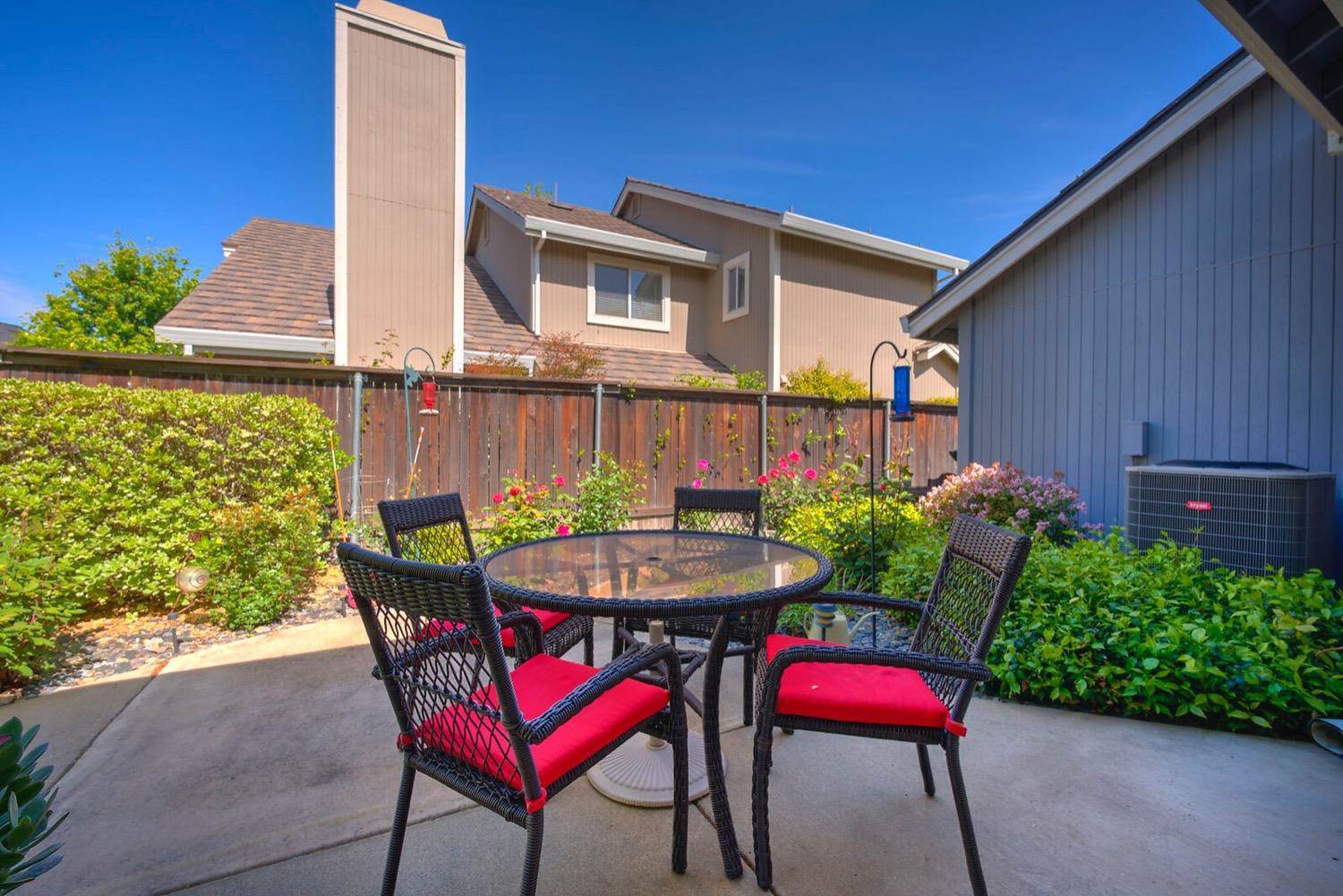 2991 Courtside Drive, Roseville, CA 95661